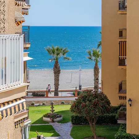 Rincon Playa, Terraza Y Piscina * Rincon de la Victoria